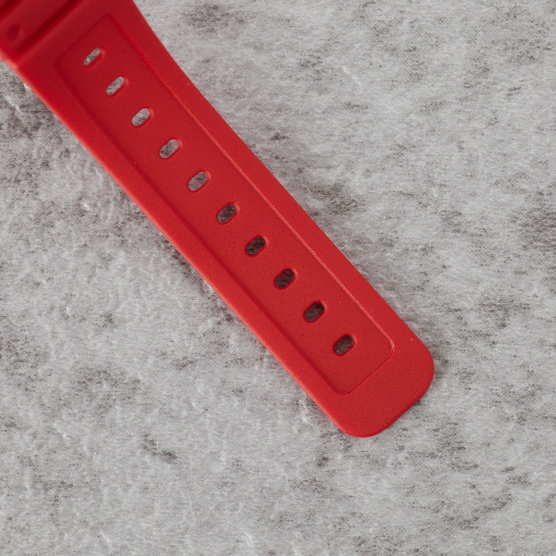 CASIO [カシオ] G-SHOCK nano [DWN-5600-4JR] RED