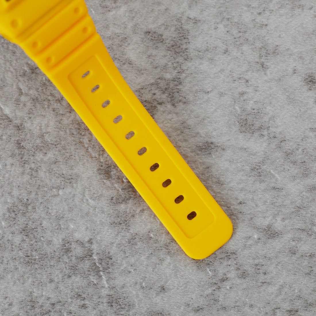 CASIO [カシオ] G-SHOCK nano [DWN-5600-9JR] YELLOW