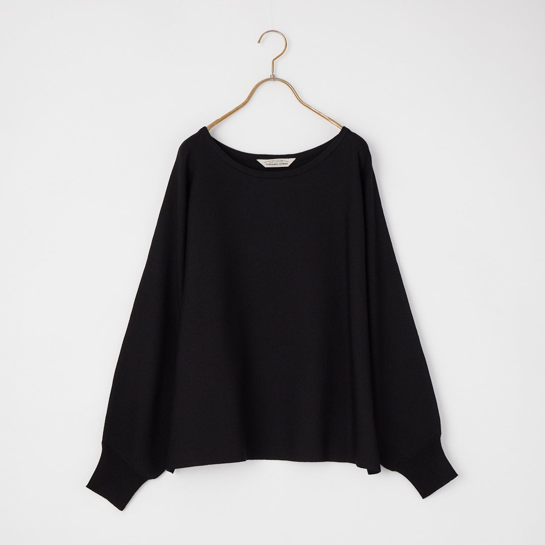 19 BLACK