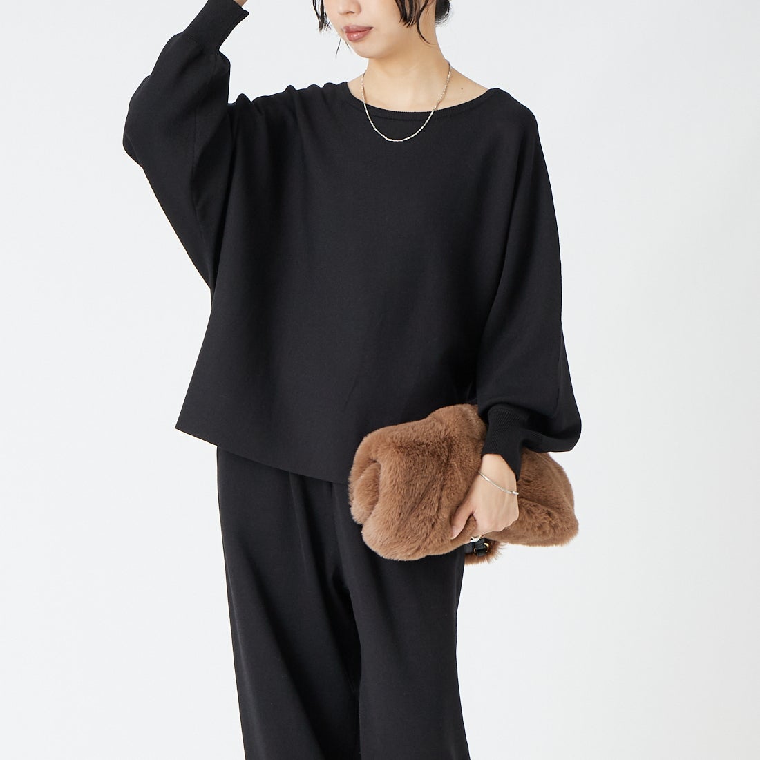 19 BLACK