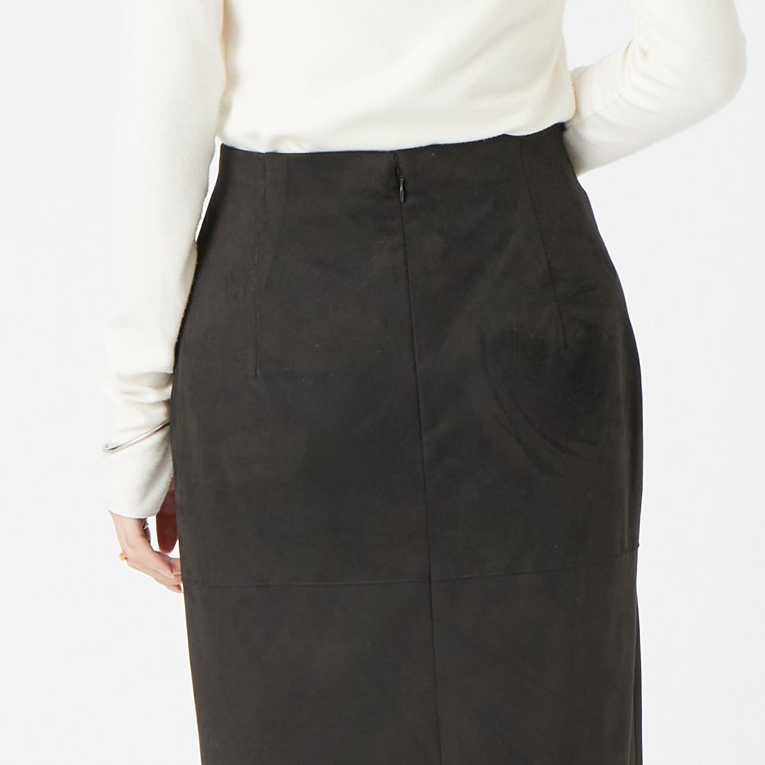 Jeans Factory Clothes [ジーンズファクトリークローズ] フェイクスエードタイトスカート [J-4974] BLACK &&モデル身長：162cm 着用サイズ：36&&