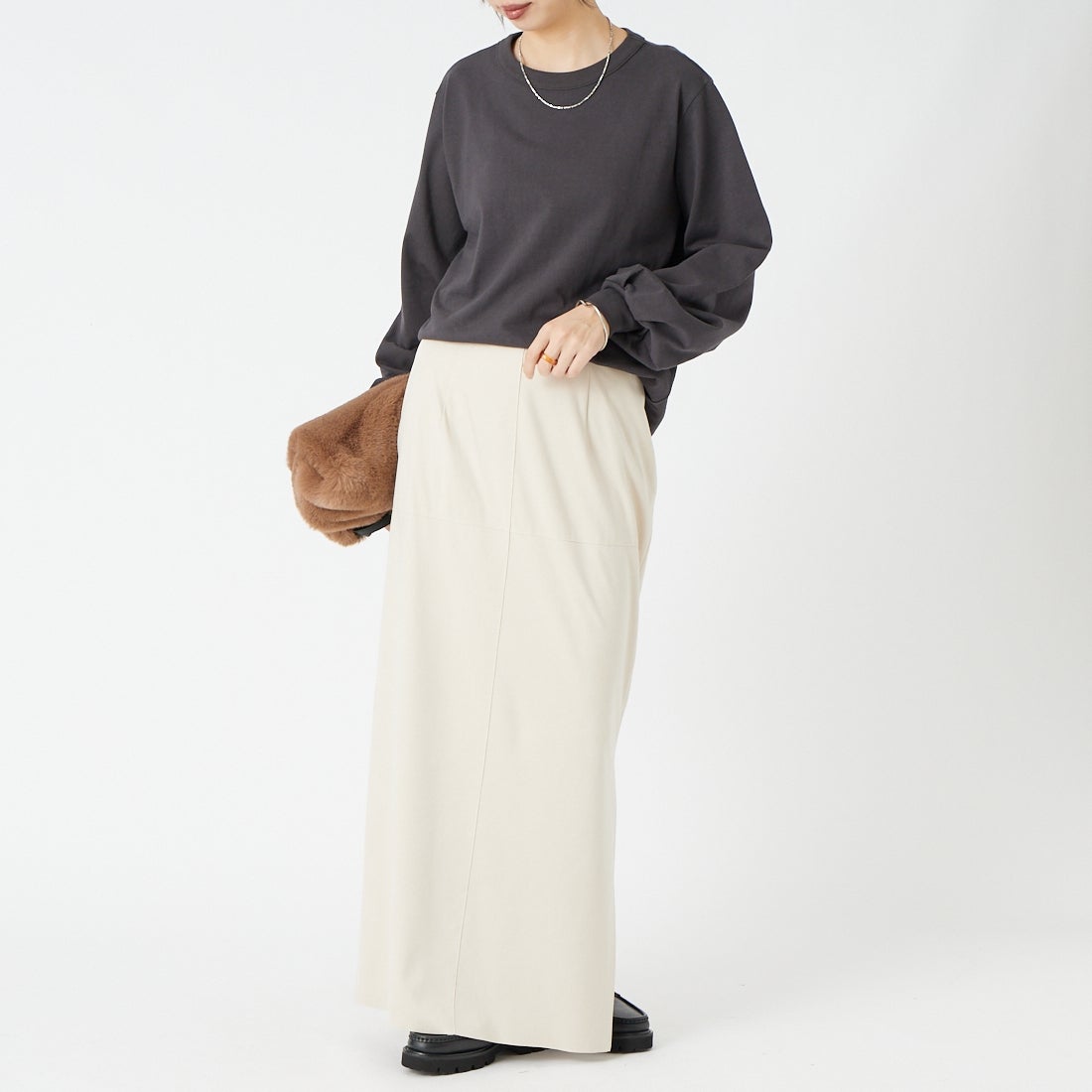 Jeans Factory Clothes [ジーンズファクトリークローズ] フェイクスエードタイトスカート [J-4974] OFF &&モデル身長：162cm 着用サイズ：38&&