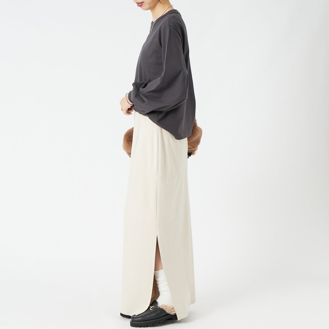Jeans Factory Clothes [ジーンズファクトリークローズ] フェイクスエードタイトスカート [J-4974] OFF &&モデル身長：162cm 着用サイズ：38&&