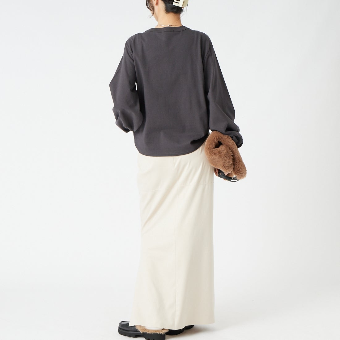 Jeans Factory Clothes [ジーンズファクトリークローズ] フェイクスエードタイトスカート [J-4974] OFF &&モデル身長：162cm 着用サイズ：38&&