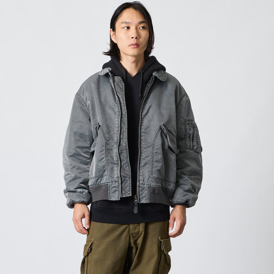 BLACK&&モデル身長：175cm 着用サイズ：L&&