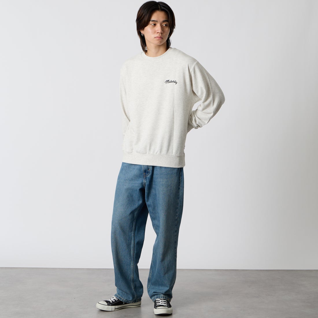 33Degrees [サーティスリーディグリーズ] 刺繍クルーネックスウェット [TDR-264-064] 04 KNRﾄﾗﾍｯ &&モデル身長：177cm 着用サイズ：M&&