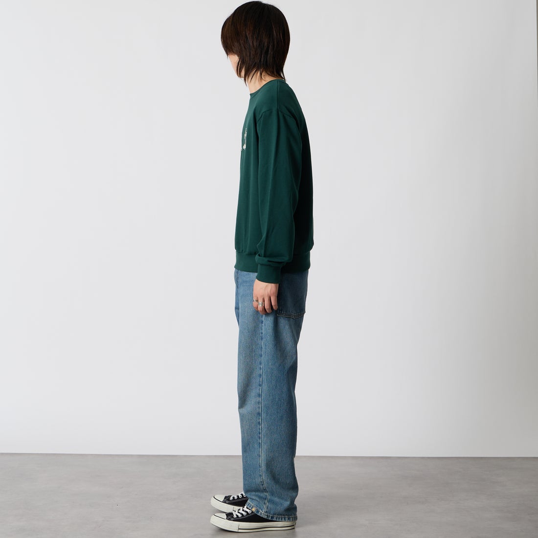 33Degrees [サーティスリーディグリーズ] 刺繍クルーネックスウェット [TDR-264-064] 50 DGRｺﾞｰｽ &&モデル身長：177cm 着用サイズ：M&&