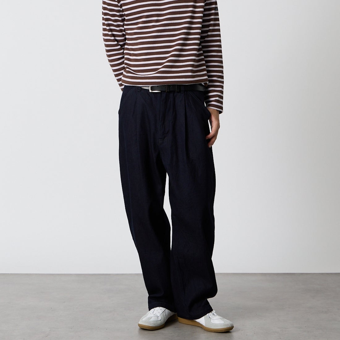 DARK NAVY