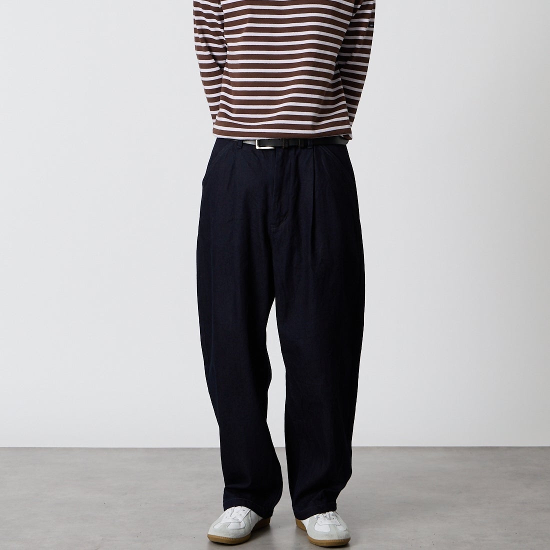 STILL BY HAND [スティルバイハンド] 12oz デニムディープタックパンツ [DN01263] DARK NAVY