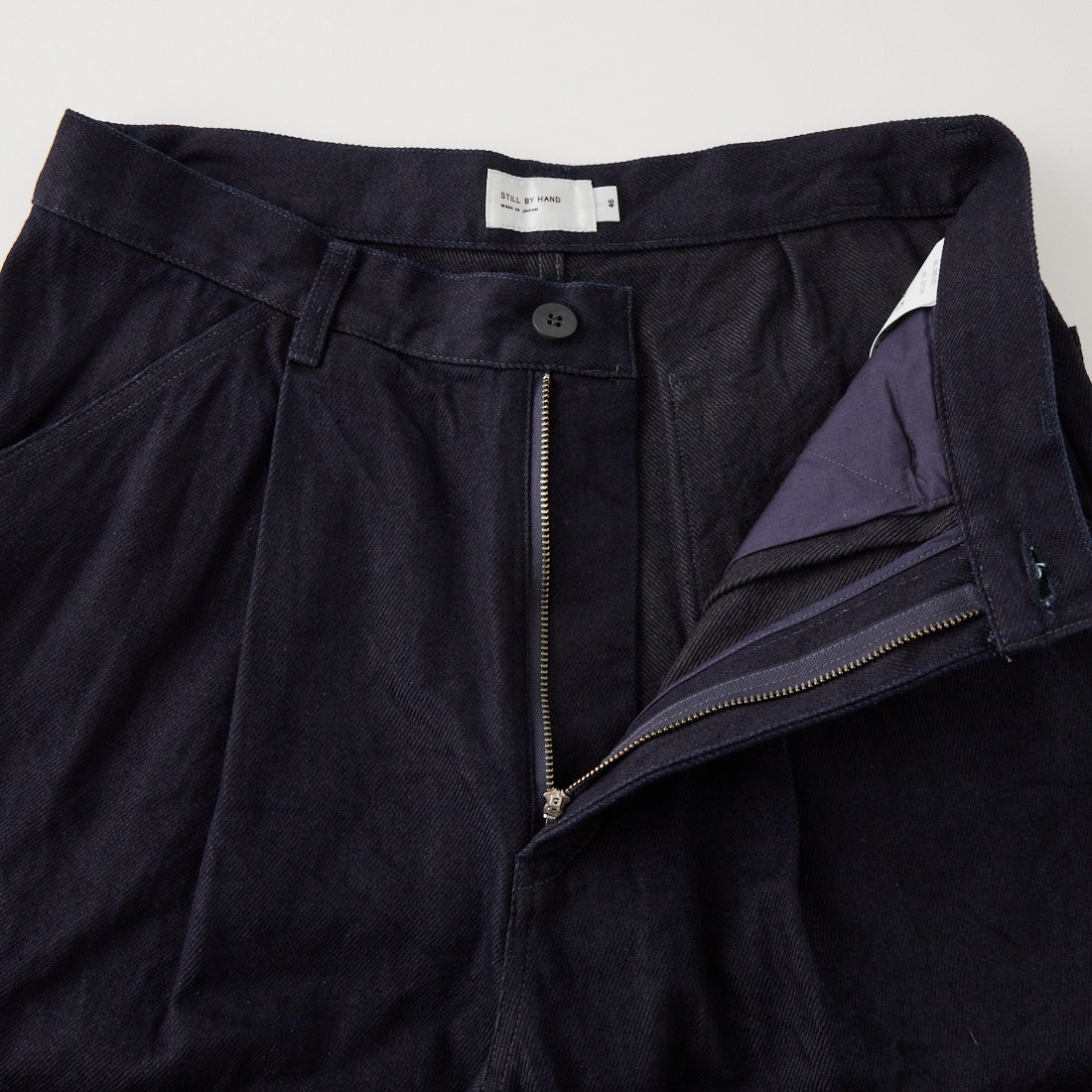 STILL BY HAND [スティルバイハンド] 12oz デニムディープタックパンツ [DN01263] DARK NAVY