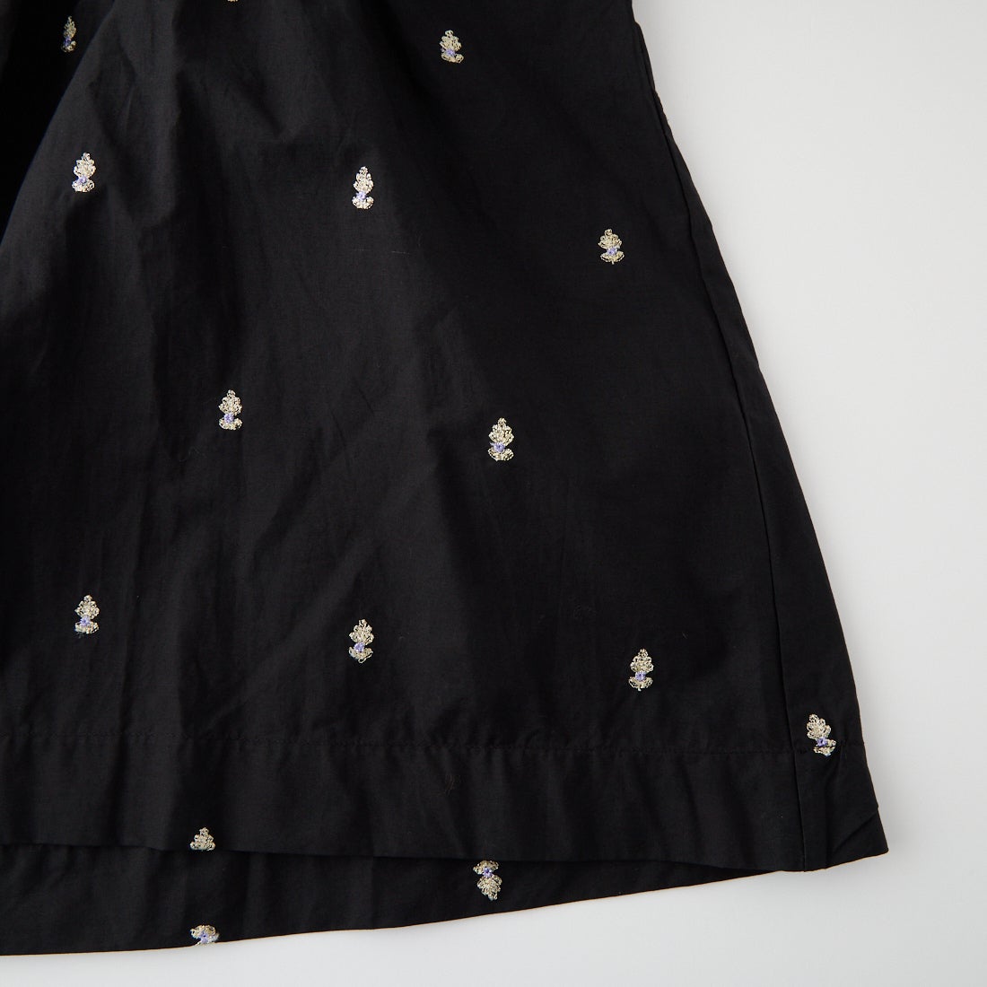 ne Quittez pas [ヌキテパ] ファインポプリン ビンディ刺繍 ギャザーブラウス [010162NH1] 09 BLACK