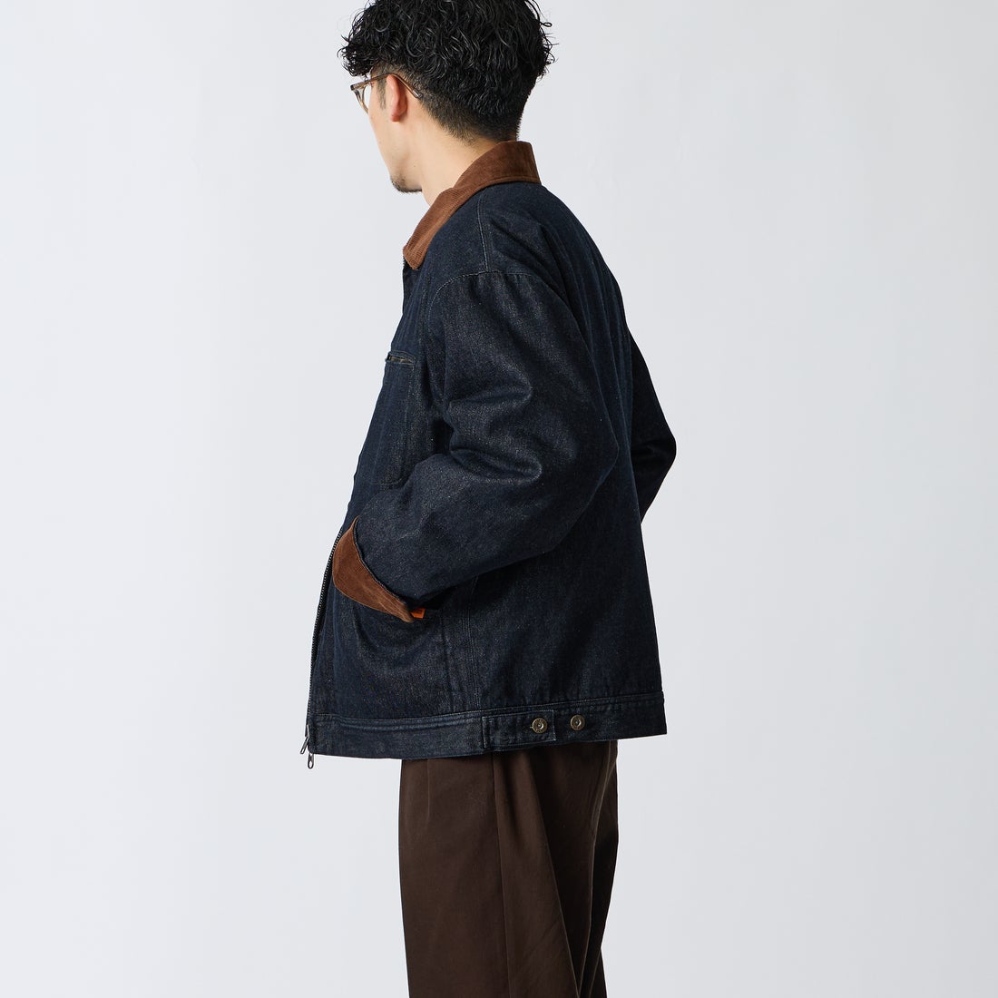 UNIVERSAL OVERALL [ユニバーサルオーバーオール] 別注 シカゴジャケット [U2633480IN-JF] BLUE &&モデル身長：168cm 着用サイズ：L&&