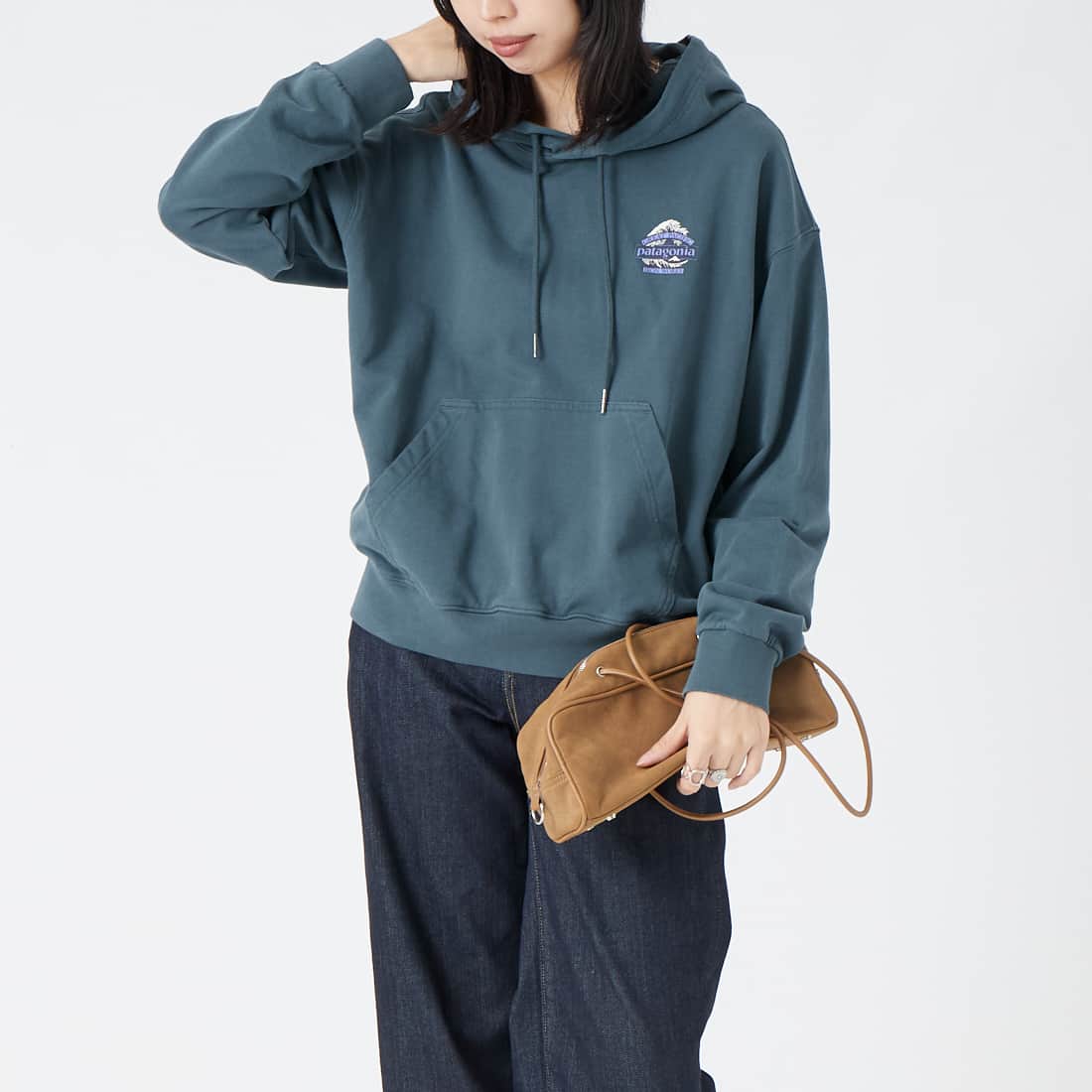 patagonia [パタゴニア] グレート ウェーブス デイリー フーディ [39727] SMTB &&モデル身長：162cm 着用サイズ：S&&