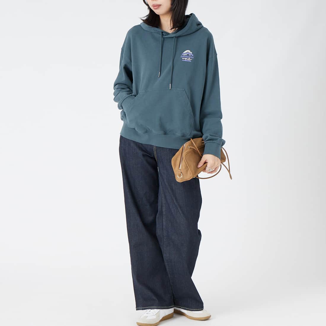 patagonia [パタゴニア] グレート ウェーブス デイリー フーディ [39727] SMTB &&モデル身長：162cm 着用サイズ：S&&
