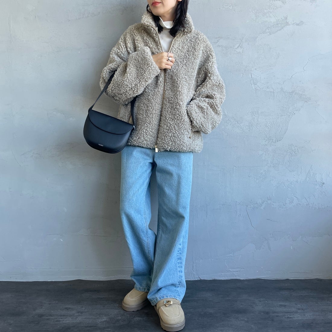 TATRAS [タトラス] LUELA/ルエラ ボアブルゾン [LCKA0041033588] L.GRAY &&モデル身長：160cm 着用サイズ：2&&