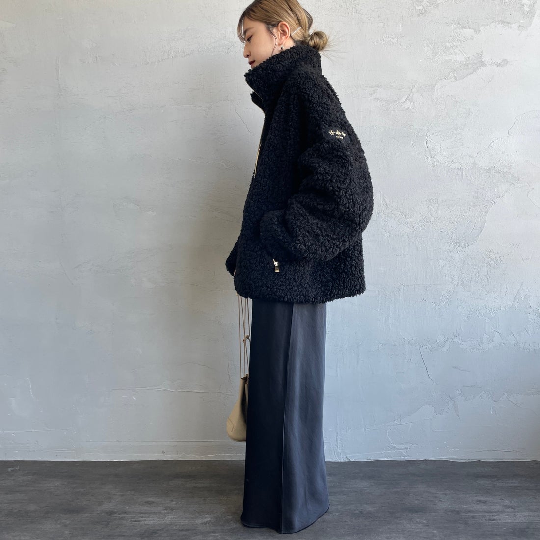 TATRAS [タトラス] LUELA/ルエラ ボアブルゾン [LCKA0041033588] BLACK &&モデル身長：150cm 着用サイズ：2&&
