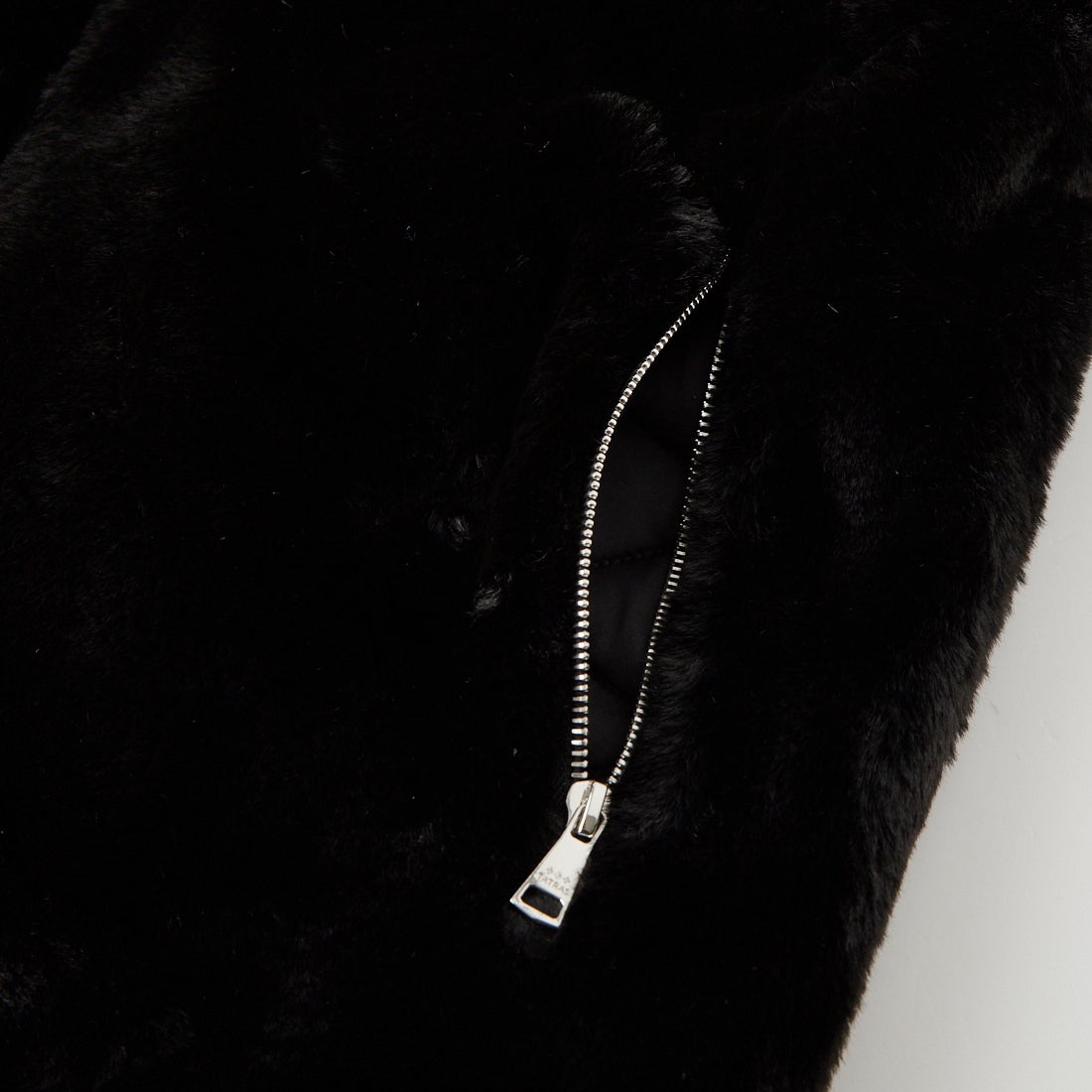 TATRAS [タトラス] BOMOS/ボモス ボアブルゾン [MCKA0037033588] BLACK