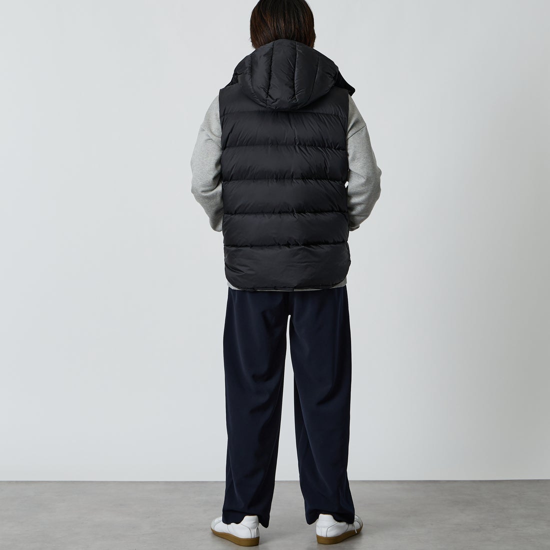 TATRAS [タトラス] POSEIDONE/ポセイドーネ ダウンベスト [MCKA0003013588] BLACK &&モデル身長：177cm 着用サイズ：4&&