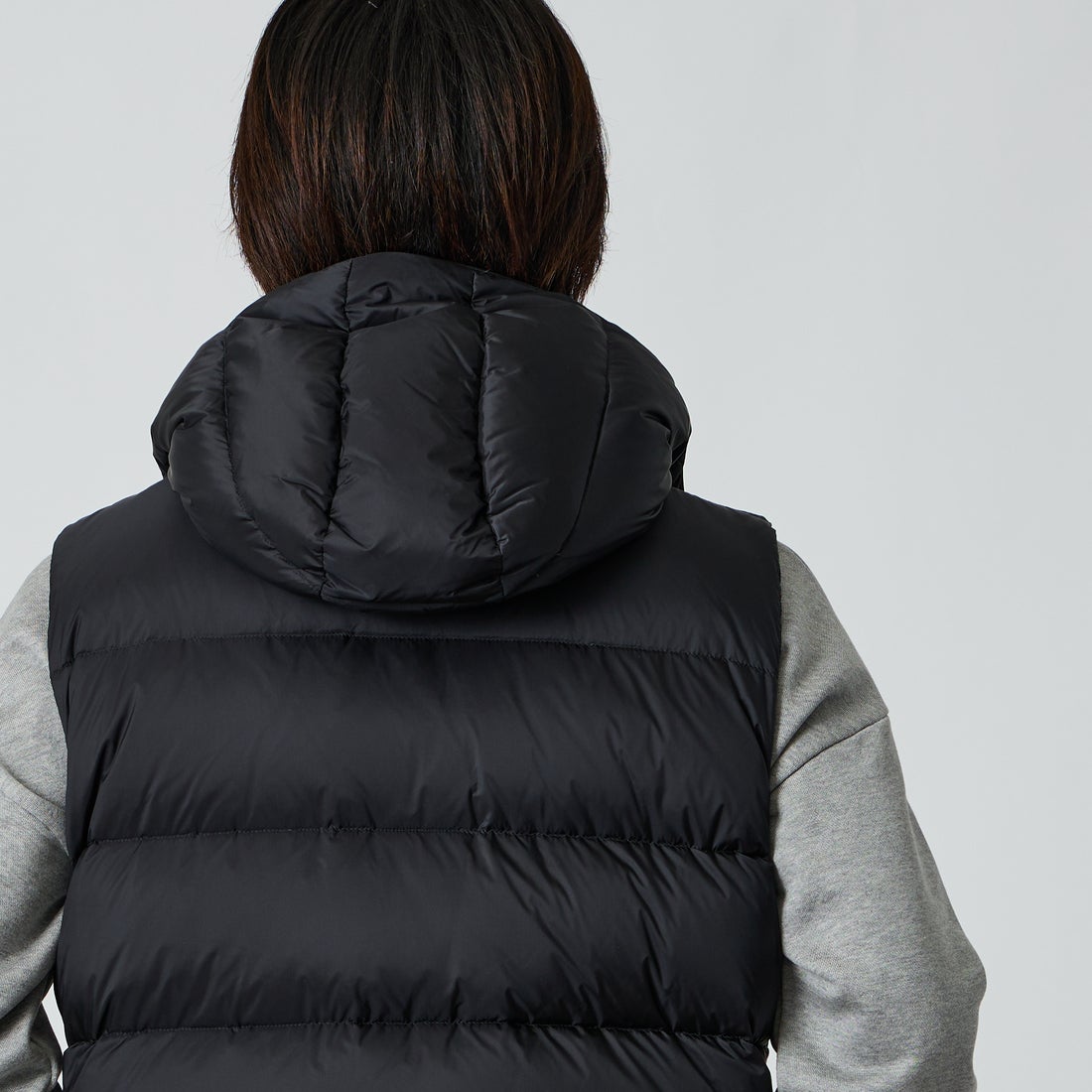 TATRAS [タトラス] POSEIDONE/ポセイドーネ ダウンベスト [MCKA0003013588] BLACK &&モデル身長：177cm 着用サイズ：4&&
