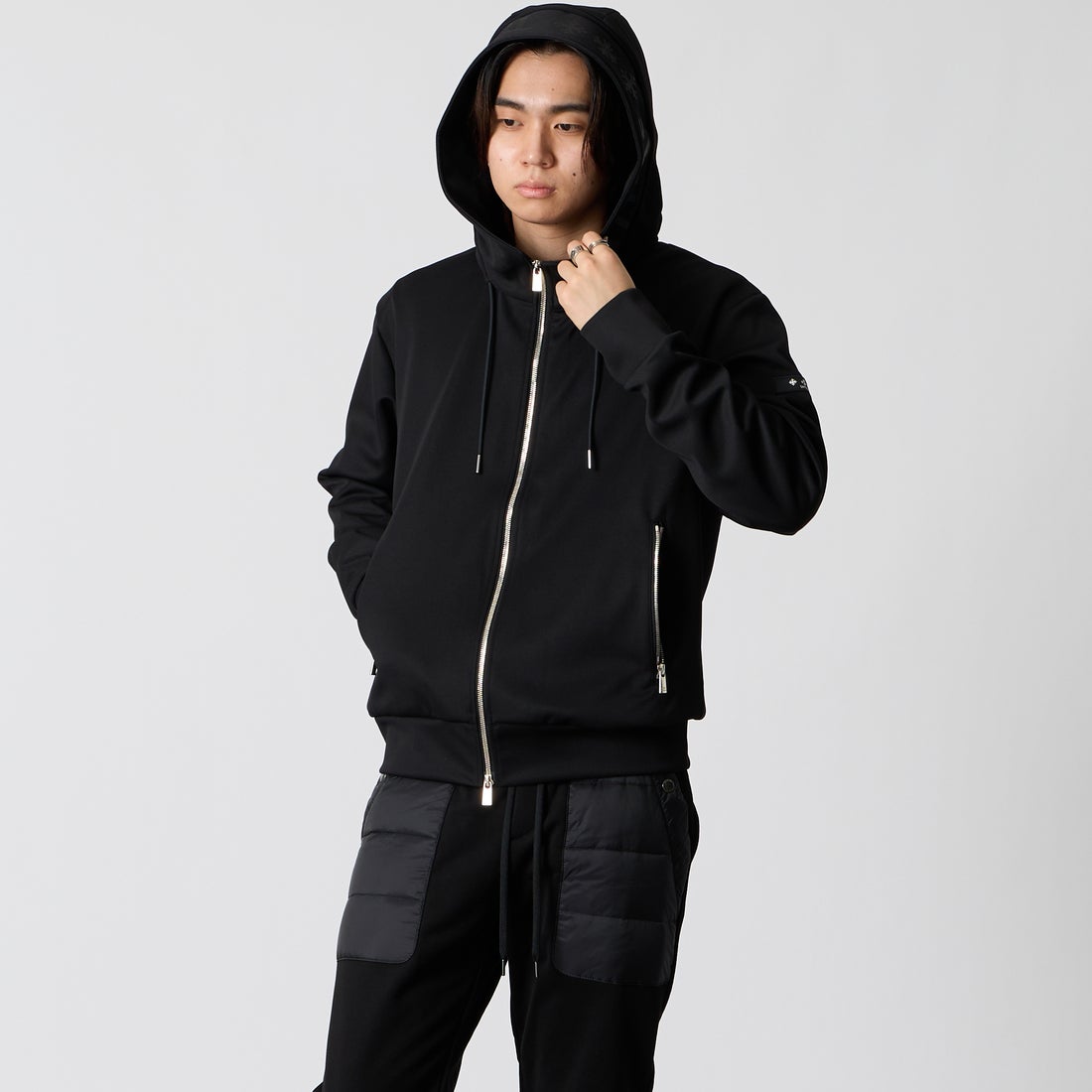 TATRAS [タトラス] BARBIO/バルビオ パーカー [MCKA0405063588] BLACK &&モデル身長：177cm 着用サイズ：2&&