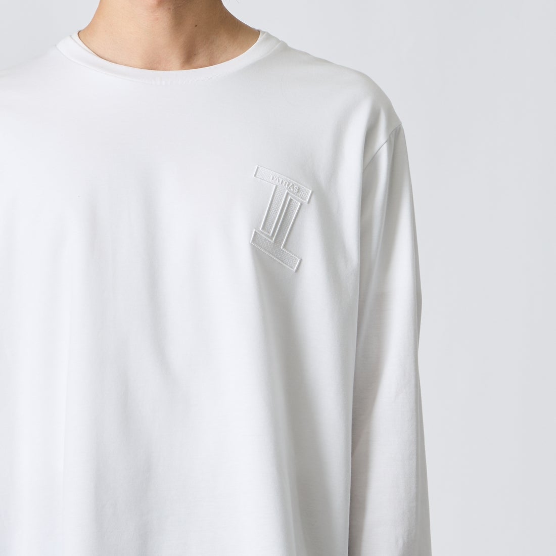 TATRAS [タトラス] MIENGO/ミエンゴ Tシャツ [MCKA0690083588] WHITE &&モデル身長：175cm 着用サイズ：3&&