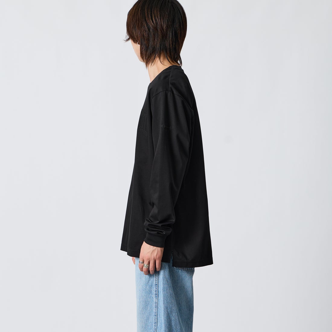 TATRAS [タトラス] MIENGO/ミエンゴ Tシャツ [MCKA0690083588] BLACK &&モデル身長：177cm 着用サイズ：3&&