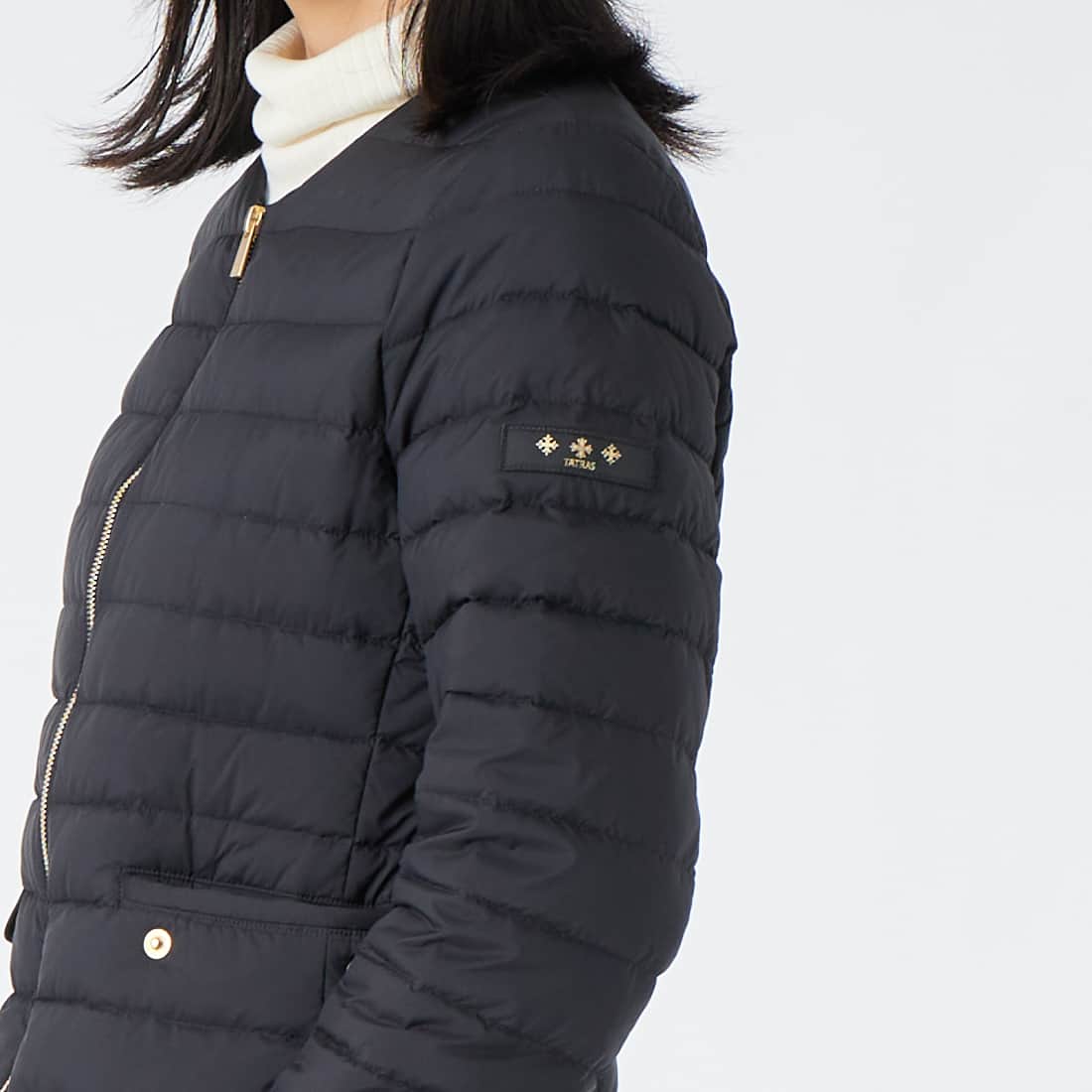 TATRAS [タトラス] NOKO ノコ ライトダウンジャケット [LCKA0027013588] BLACK &&モデル身長：162cm 着用サイズ：3&&