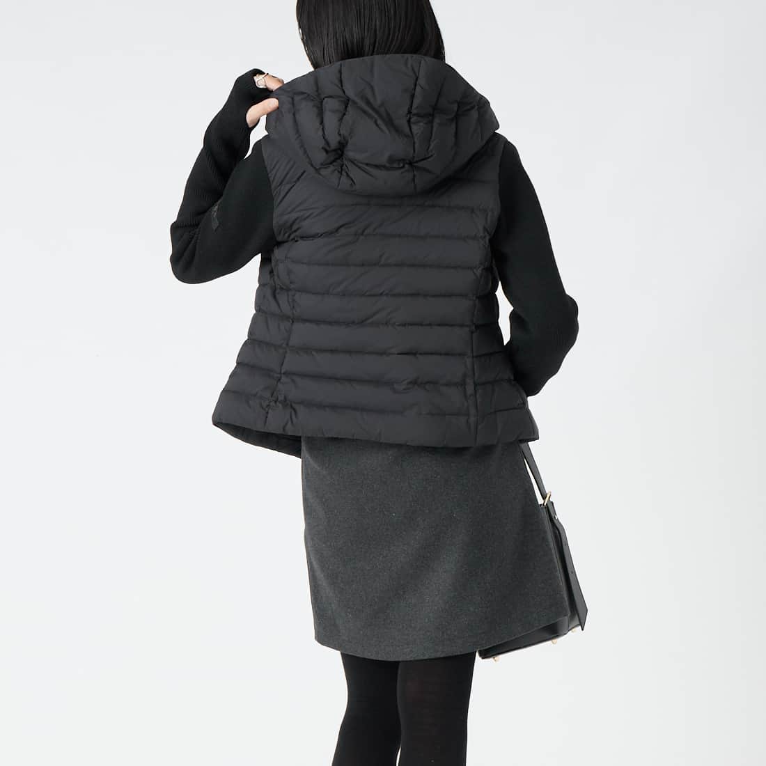 TATRAS [タトラス] GRIF グリフ ライトダウンジャケット [LCKA0030013588] BLACK &&モデル身長：162cm 着用サイズ：2&&