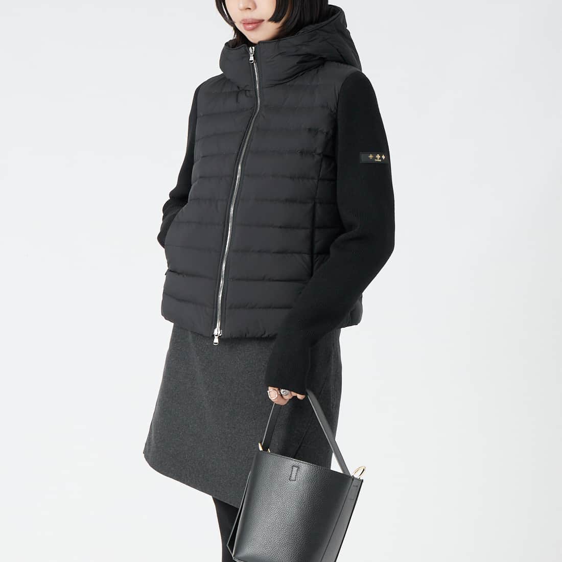 TATRAS [タトラス] GRIF グリフ ライトダウンジャケット [LCKA0030013588] BLACK &&モデル身長：162cm 着用サイズ：2&&