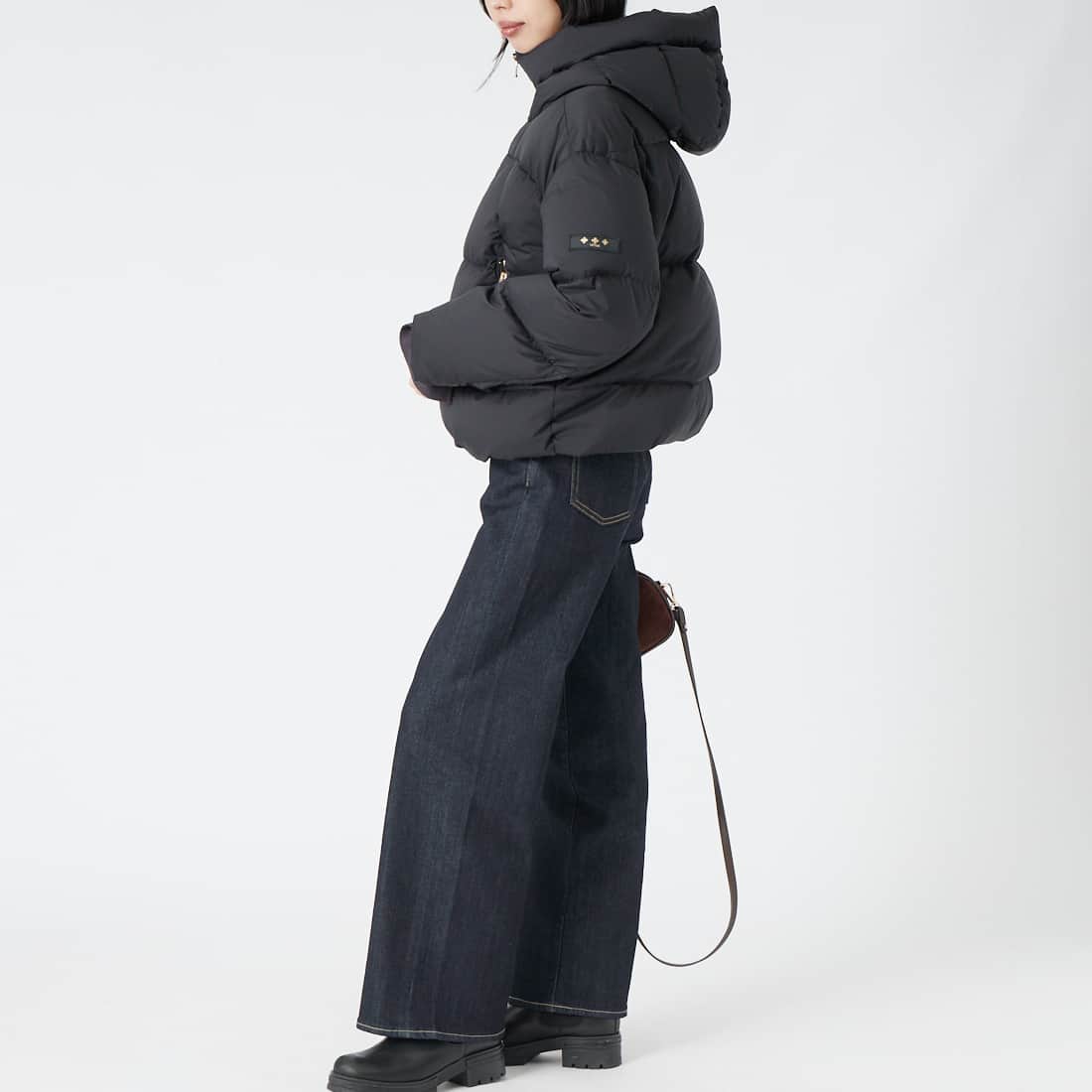 TATRAS [タトラス] GIGI ジジ ダウンジャケット [LCKA0013013588] BLACK &&モデル身長：162cm 着用サイズ：1&&