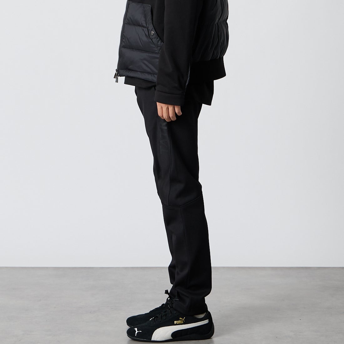 TATRAS [タトラス] MENTORO メントーロ パンツ [MCKA0855103588] BLACK &&モデル身長：175cm 着用サイズ：1&&