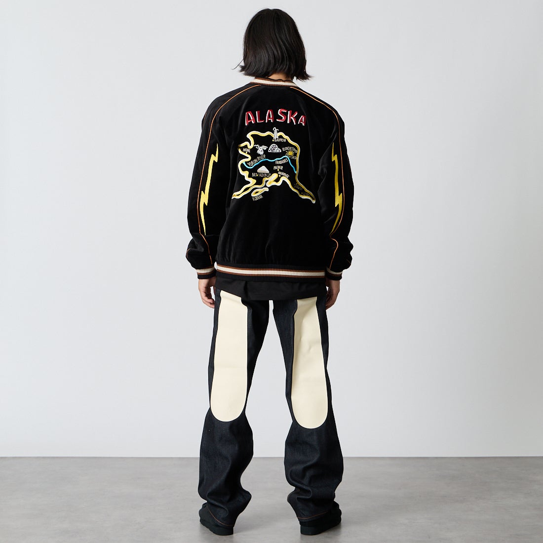 EVISU [エヴィス] カモメプリント マルチポケット デニムジャケット [2EAHTM5JK1235] RAW INDIGO &&モデル身長：175cm 着用サイズ：32&&