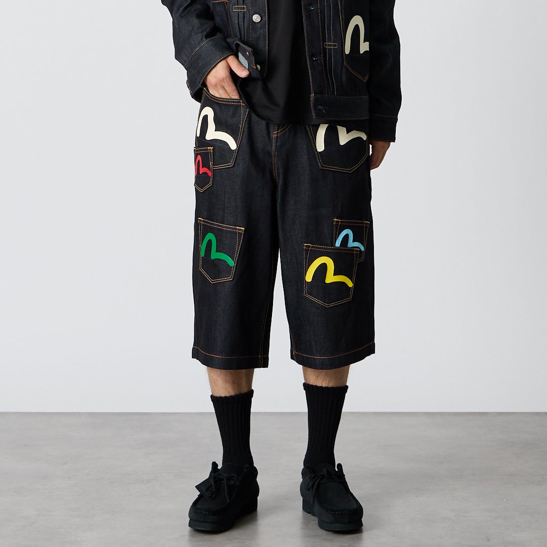 EVISU [エヴィス] カモメプリント マルチポケット デニムショーツ [2EAHTM5DS7031] RAW INDIGO &&モデル身長：175cm 着用サイズ：30&&