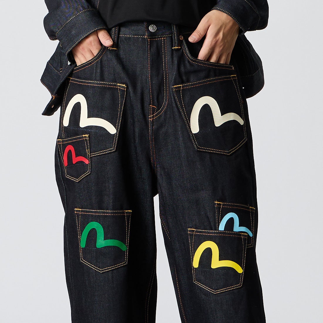 EVISU [エヴィス] カモメプリント マルチポケット デニムショーツ [2EAHTM5DS7031] RAW INDIGO &&モデル身長：175cm 着用サイズ：30&&