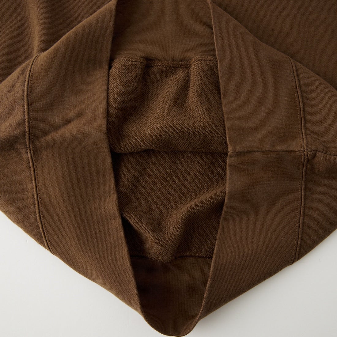 REGENCY WORKS [リージェンシーワークス] 別注 スーベニアプリント スウェットパーカー [521401A-7-JF] BROWN