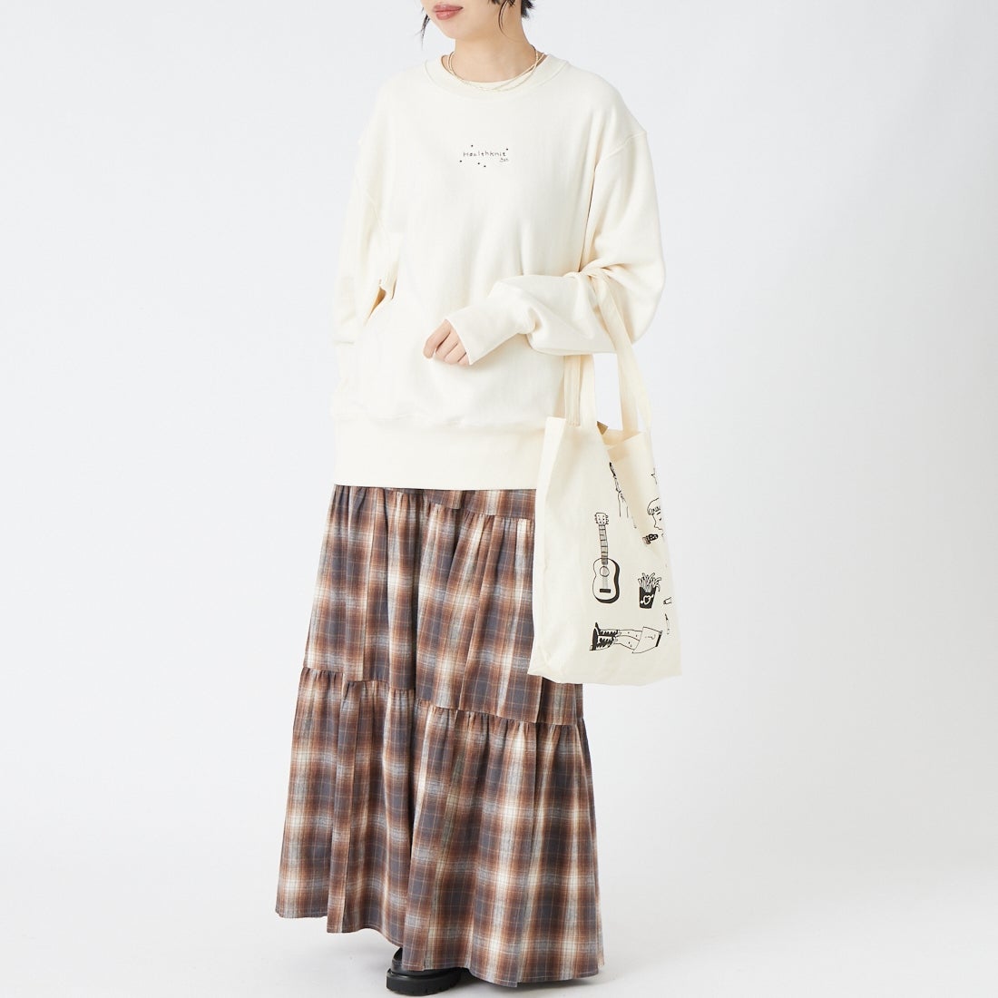 Health knit [ヘルスニット] TONDABAYASHI RAN コラボクルーネックスウェット [HR26F-M351] 61 IVORY &&モデル身長：162cm 着用サイズ：S&&