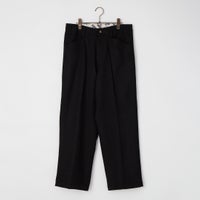 01 BLACK