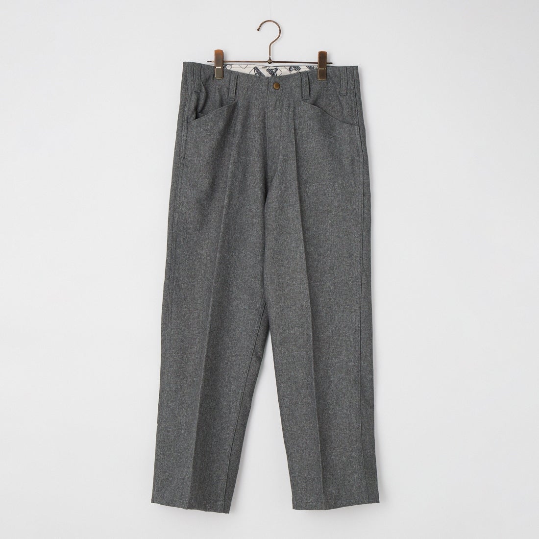 04 GRAY