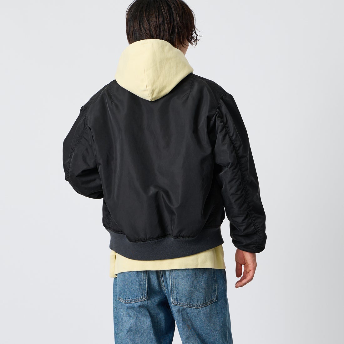 AVIREX [アヴィレックス] 別注 L2-B ミリタリージャケット [783-6252044-JF] BLACK &&モデル身長：177cm 着用サイズ：L&&