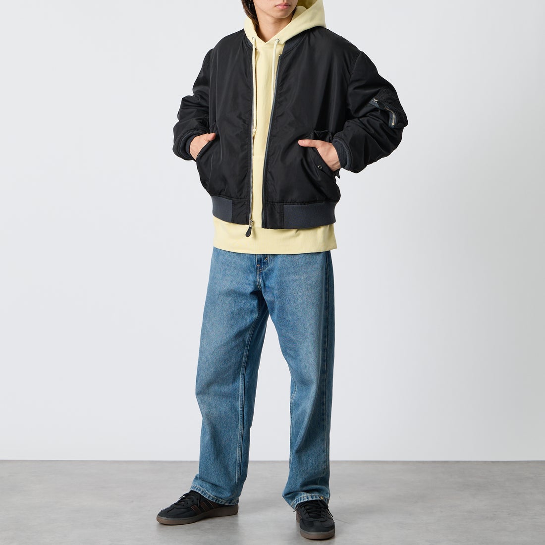 AVIREX [アヴィレックス] 別注 L2-B ミリタリージャケット [783-6252044-JF] BLACK &&モデル身長：177cm 着用サイズ：L&&