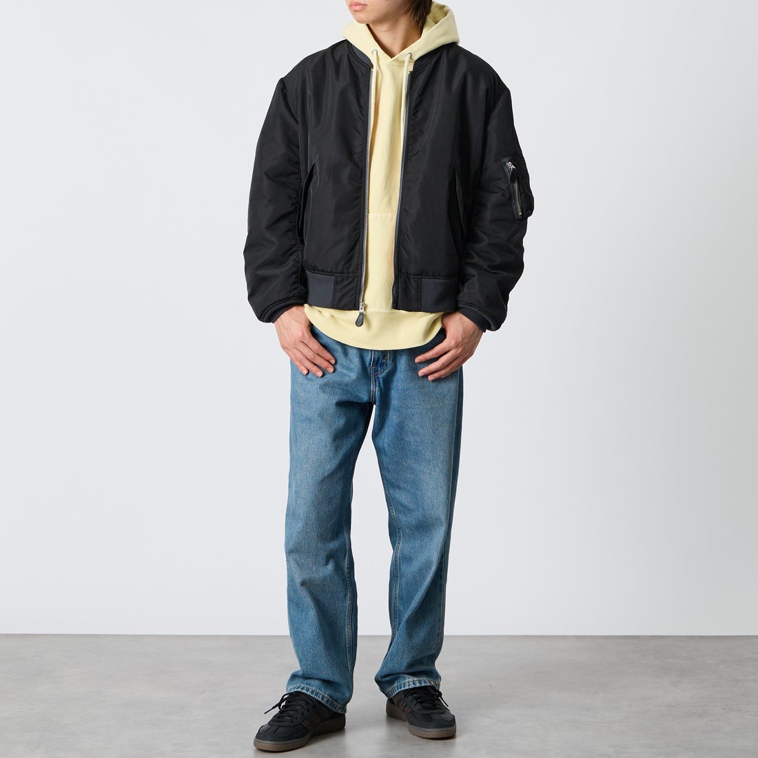 AVIREX [アヴィレックス] 別注 L2-B ミリタリージャケット [783-6252044-JF] BLACK &&モデル身長：177cm 着用サイズ：L&&
