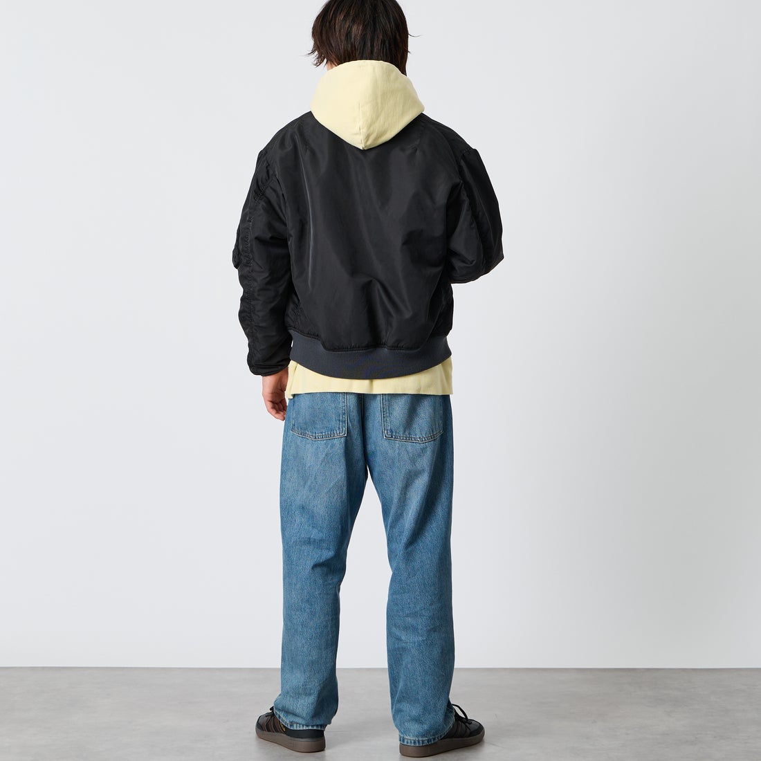 AVIREX [アヴィレックス] 別注 L2-B ミリタリージャケット [783-6252044-JF] BLACK &&モデル身長：177cm 着用サイズ：L&&
