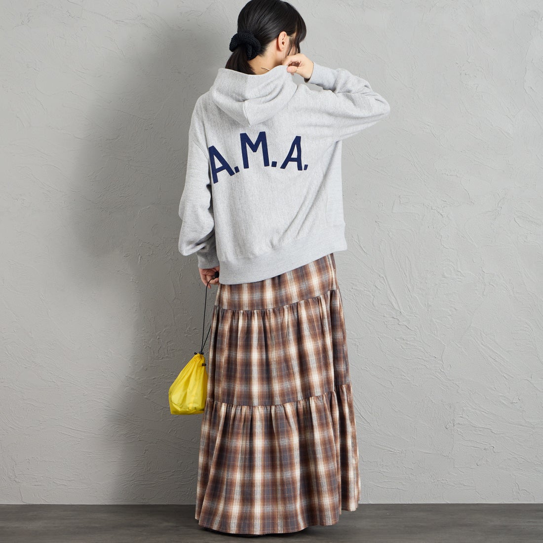 Americana [アメリカーナ] フロッキーバックプリント スウェットパーカー [BRF-846A-1] ﾓｸｸﾞﾚｰ &&モデル身長：162cm 着用サイズ：ONE SIZE&&
