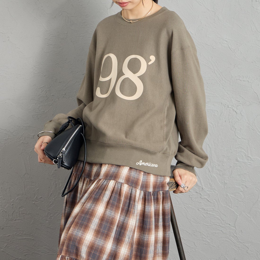 ｸﾞﾚｰﾌﾞﾗｳﾝ&&モデル身長：150cm 着用サイズ：ONE SIZE&&