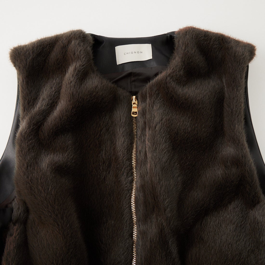 CHIGNON [シニヨン] フェイクファードッキングベスト [4964-008MK] BROWN