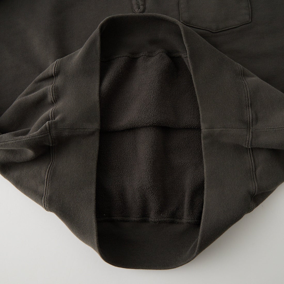 THE NORTH FACE PURPLE LABEL [ザ ノースフェイス パープルレーベル] ガーメントダイ フィールドハーフジップスウェット [N26FH056] AH ASPHALT