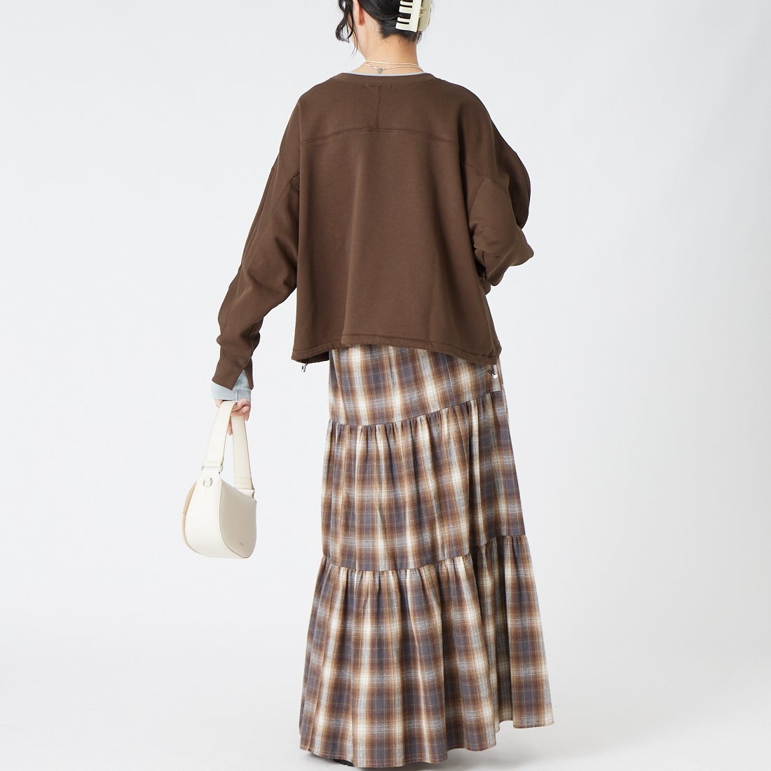Jf Ready Made [ジェイエフレディメイド] 重ね着風配色スウェット [3206102] 701 ﾌﾞﾗｳﾝ &&モデル身長：162cm 着用サイズ：F&&
