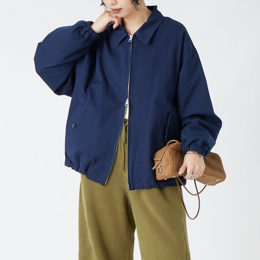 240 NAVY&&モデル身長：162cm 着用サイズ：S&&