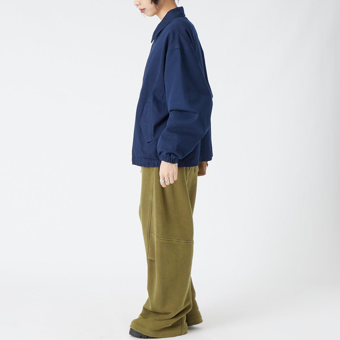 VALTA [ヴァルタ] 別注 ドリズラージャケット [VA26AW3044-JF] 240 NAVY &&モデル身長：162cm 着用サイズ：S&&