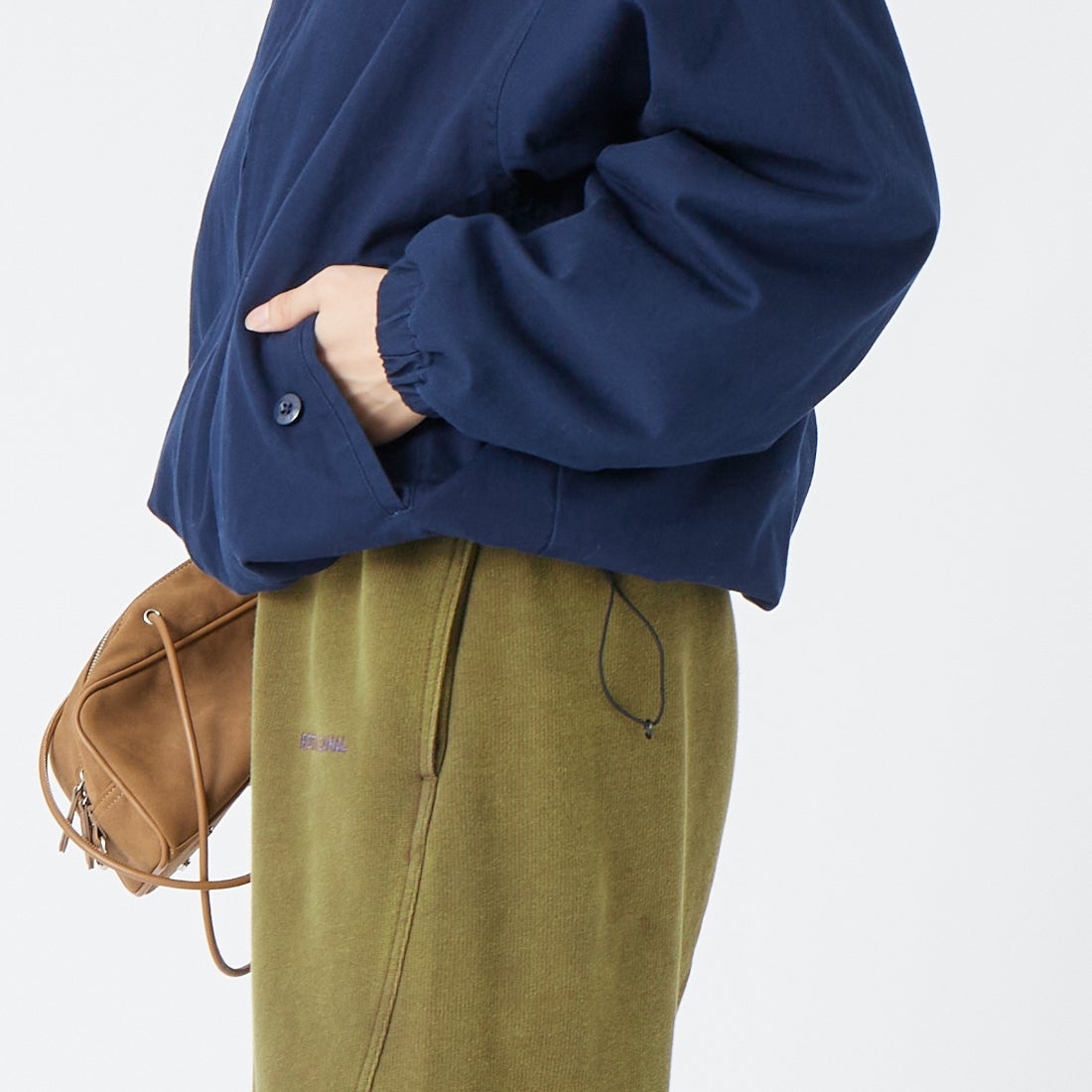 VALTA [ヴァルタ] 別注 ドリズラージャケット [VA26AW3044-JF] 240 NAVY &&モデル身長：162cm 着用サイズ：S&&